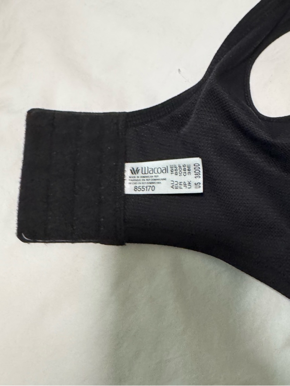 Wacoal Sport Bra Black Size 38DDD NWT - Picture 3 of 6